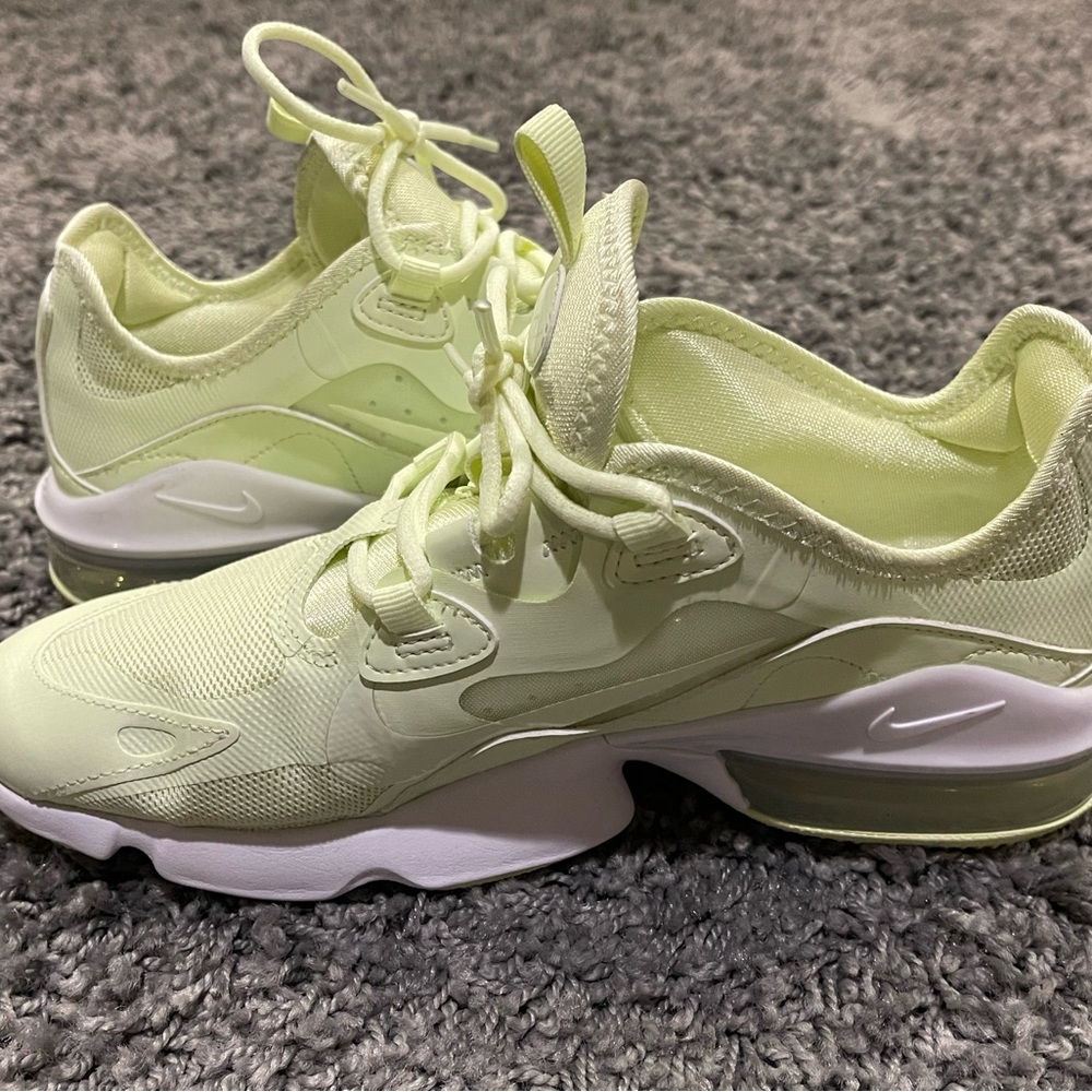 Nike air max Women's Sneakers in Light Green